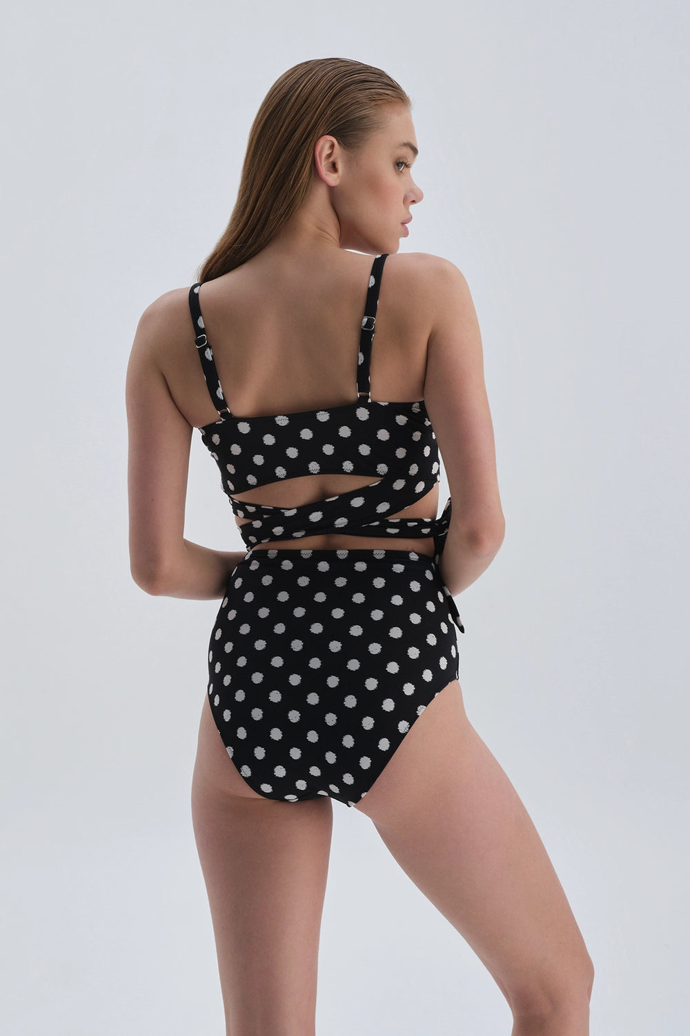 Siyah Beyaz Kaplı Bralet Bikini Üst