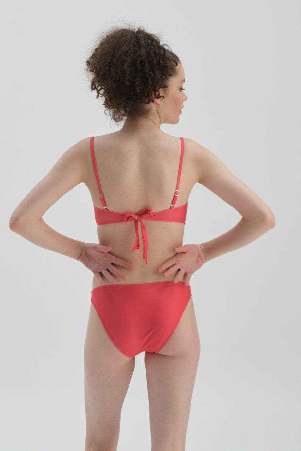 Kırmızı Düşük Bel Bikini Alt