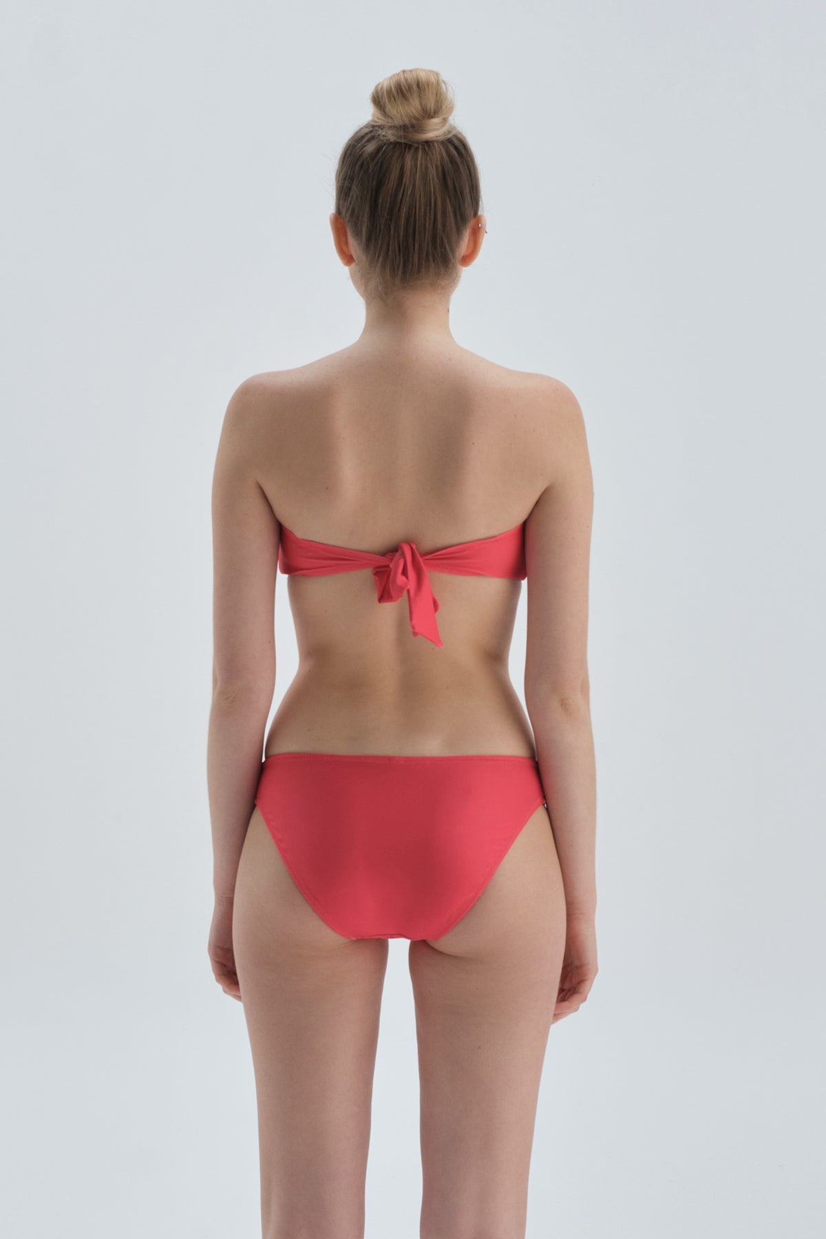 Kırmızı Normal Bel Bikini Alt