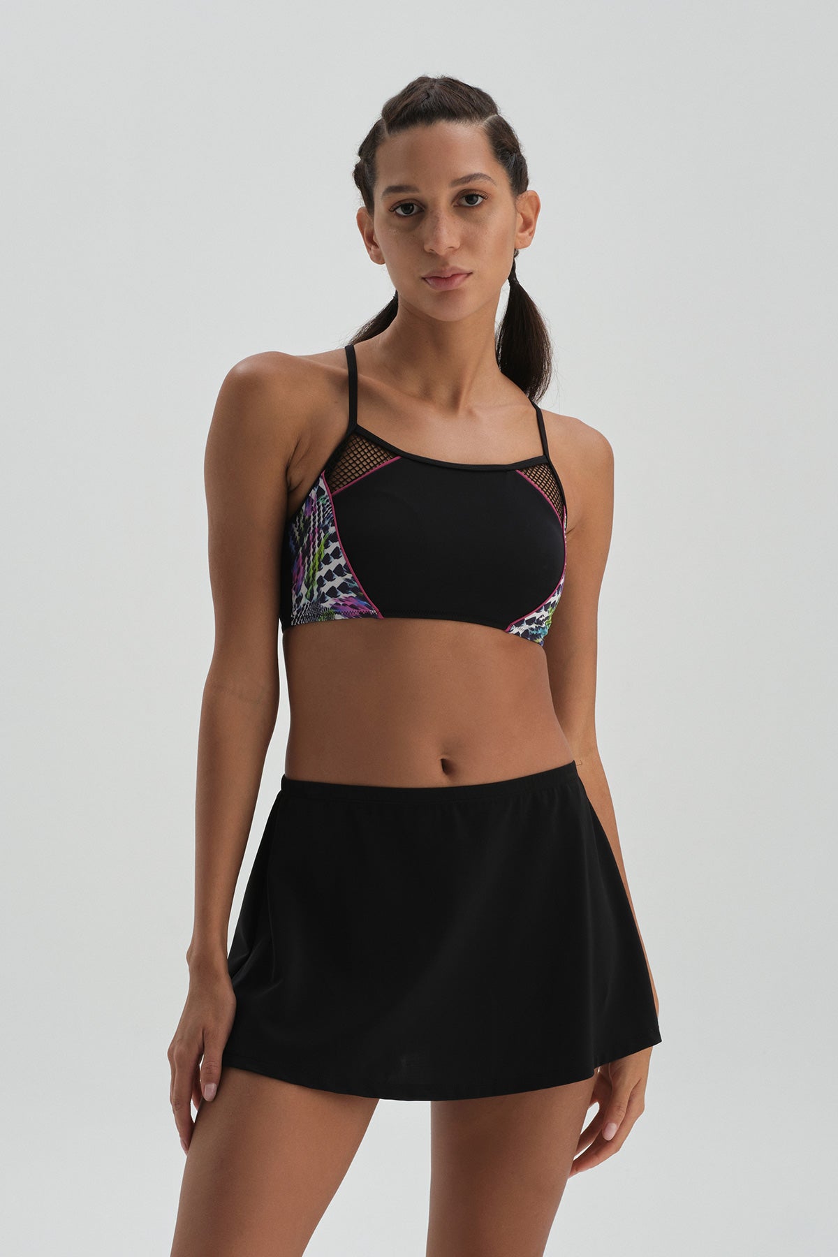 Siyah Yüzücü Kısa Etek