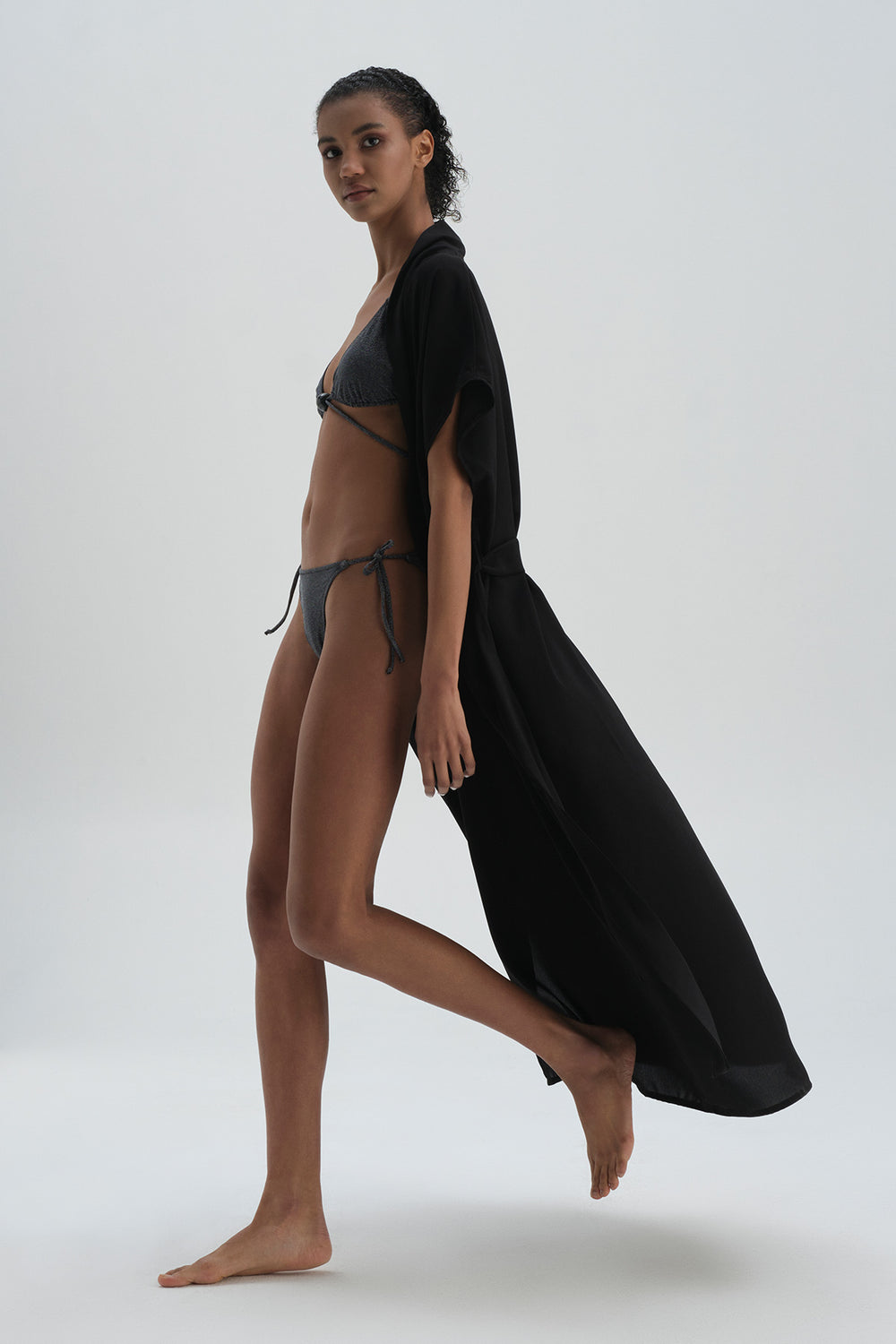 Siyah Önü Bağlamalı Uzun Kimono