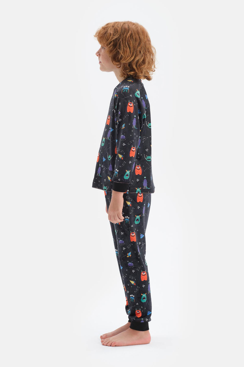 Siyah Erkek Çocuk Uzun Kol Bisiklet Yaka Kadife Pijama Takımı