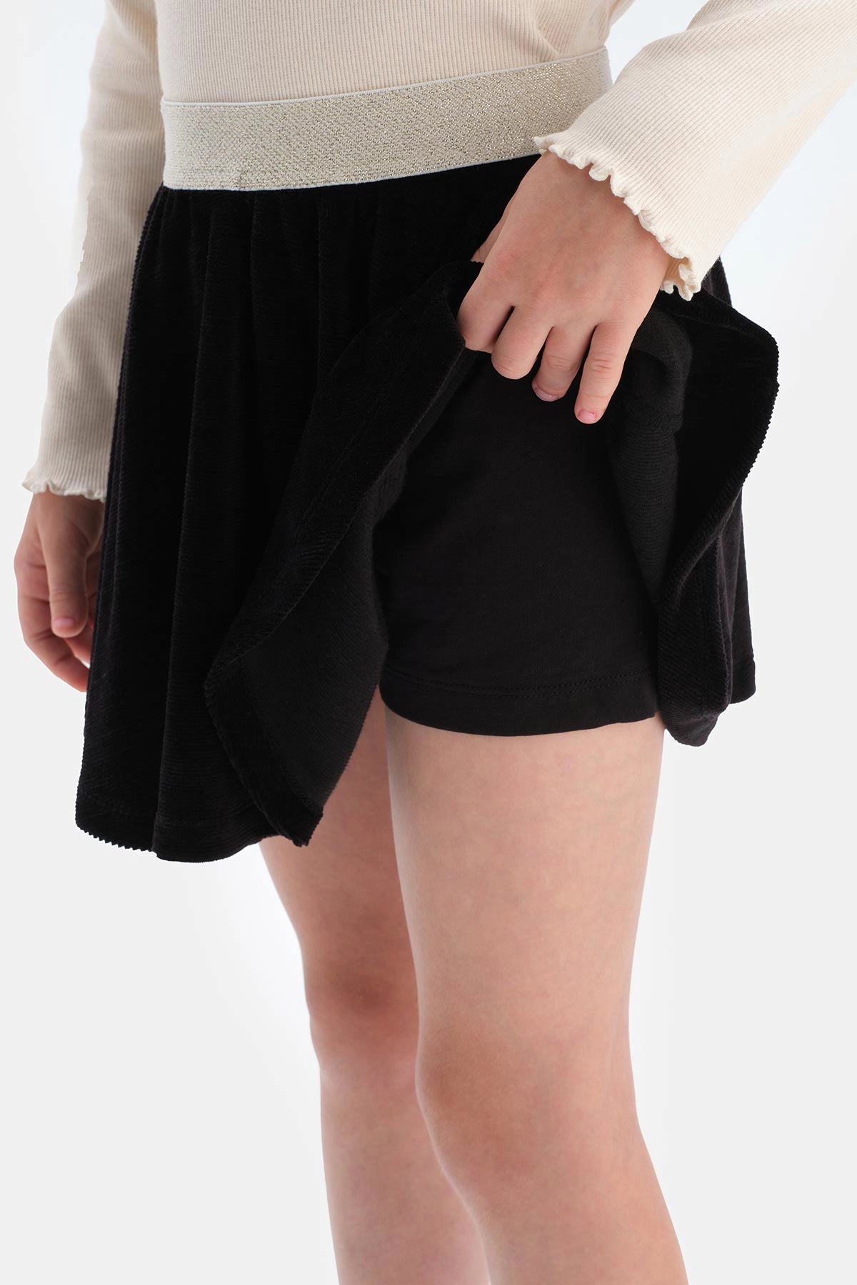 Siyah Kız Çocuk Lurex Lastik Detaylı Kadife Etek