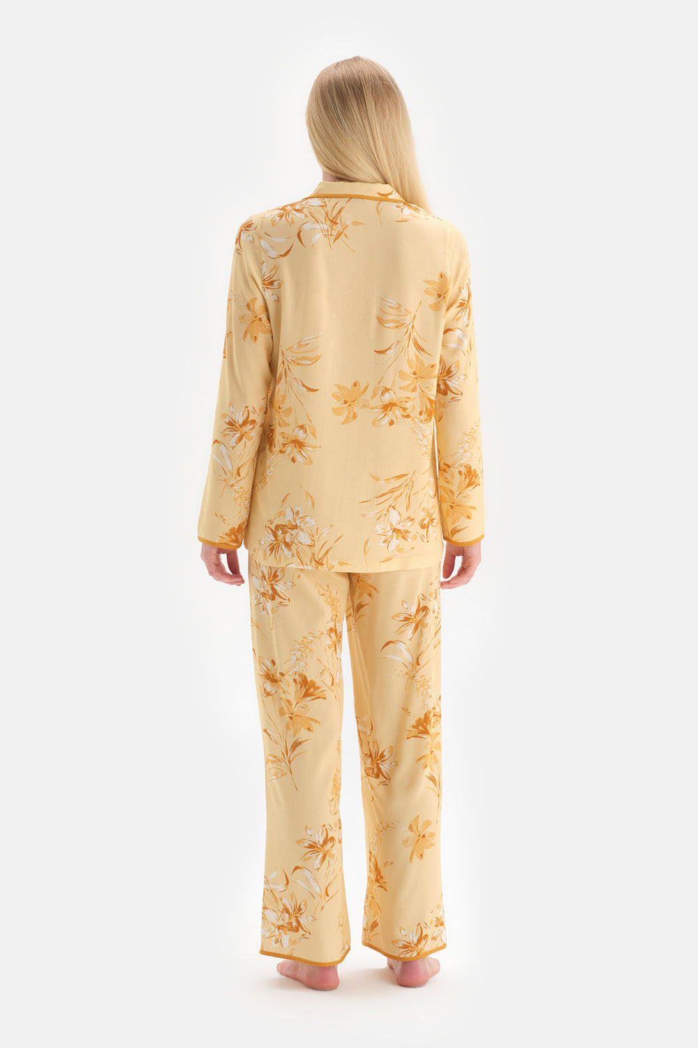 Sarı Çiçek Desenli Ceket Yaka Pijama Takımı
