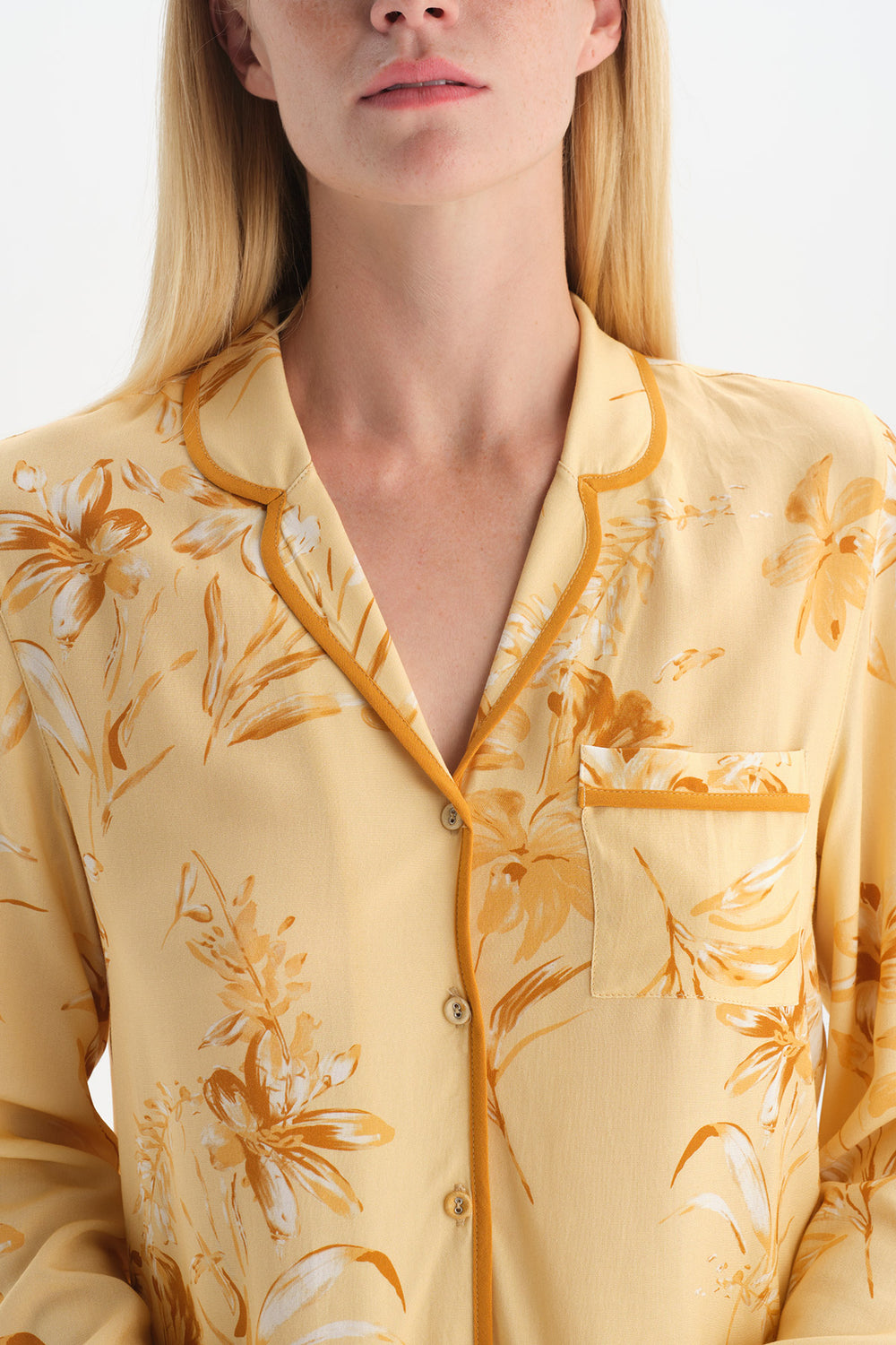 Sarı Çiçek Desenli Ceket Yaka Pijama Takımı