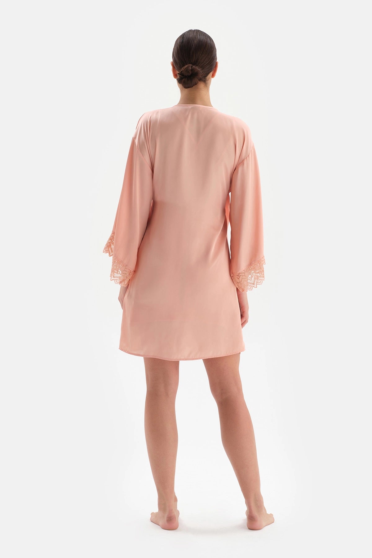 Somon Dantel Detaylı Bağlamalı Saten Sabahlık