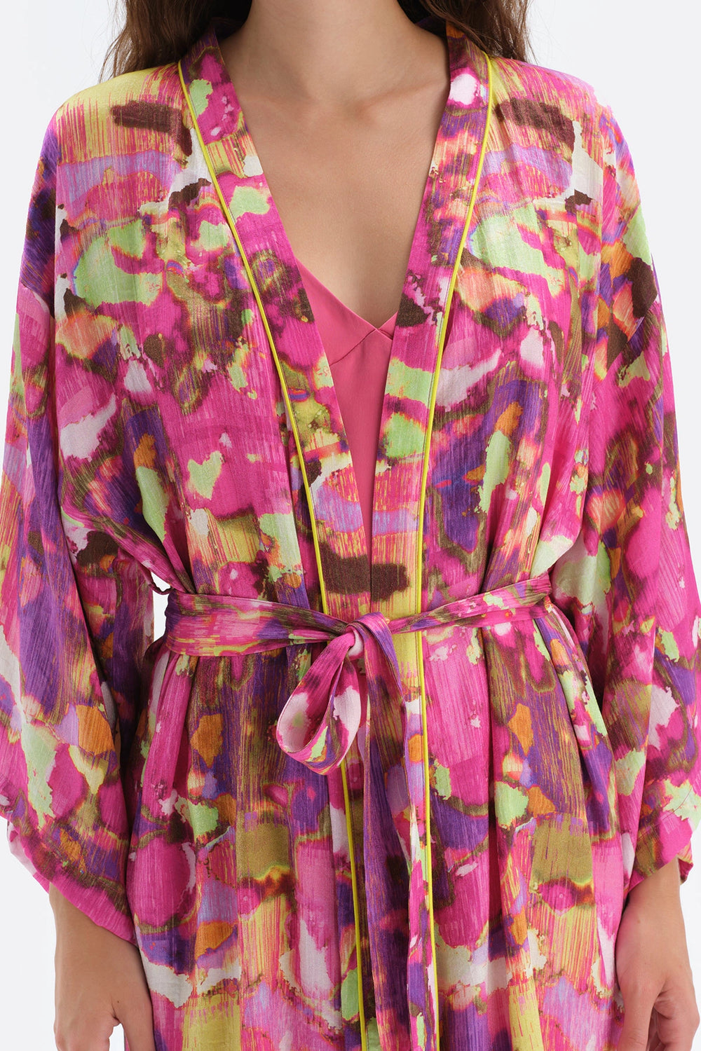 Pembe Metraj Desenli Viskon Sabahlık