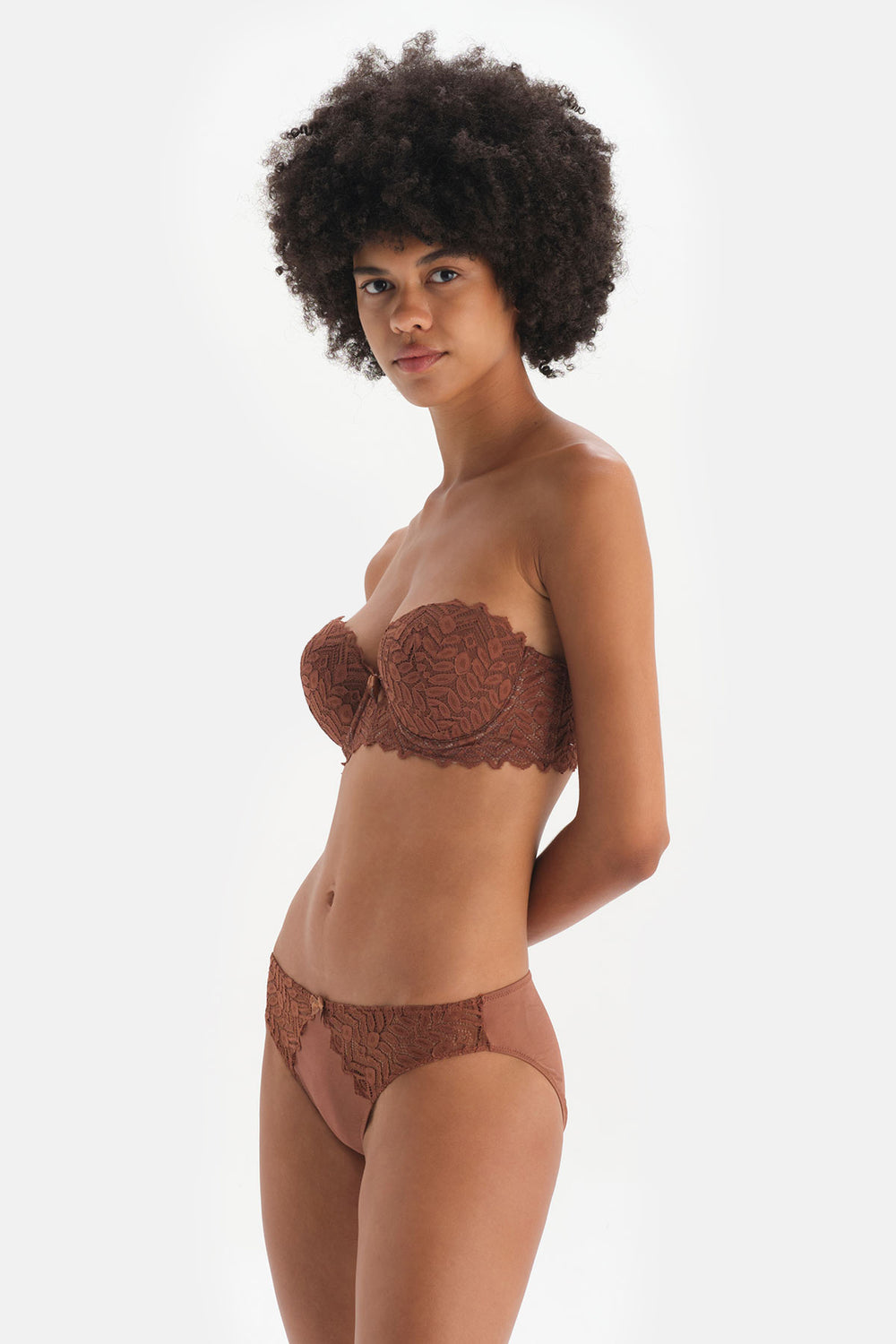 Kahverengi Balenli Yarı Dolgulu Straplez Sütyen