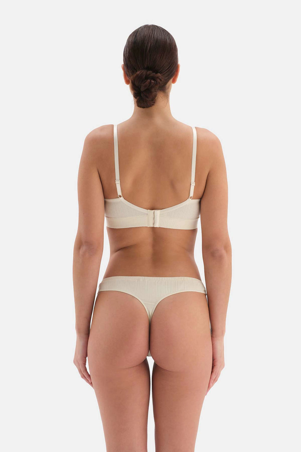 Ekru Düğme Detaylı Ribana Balenli Sütyen