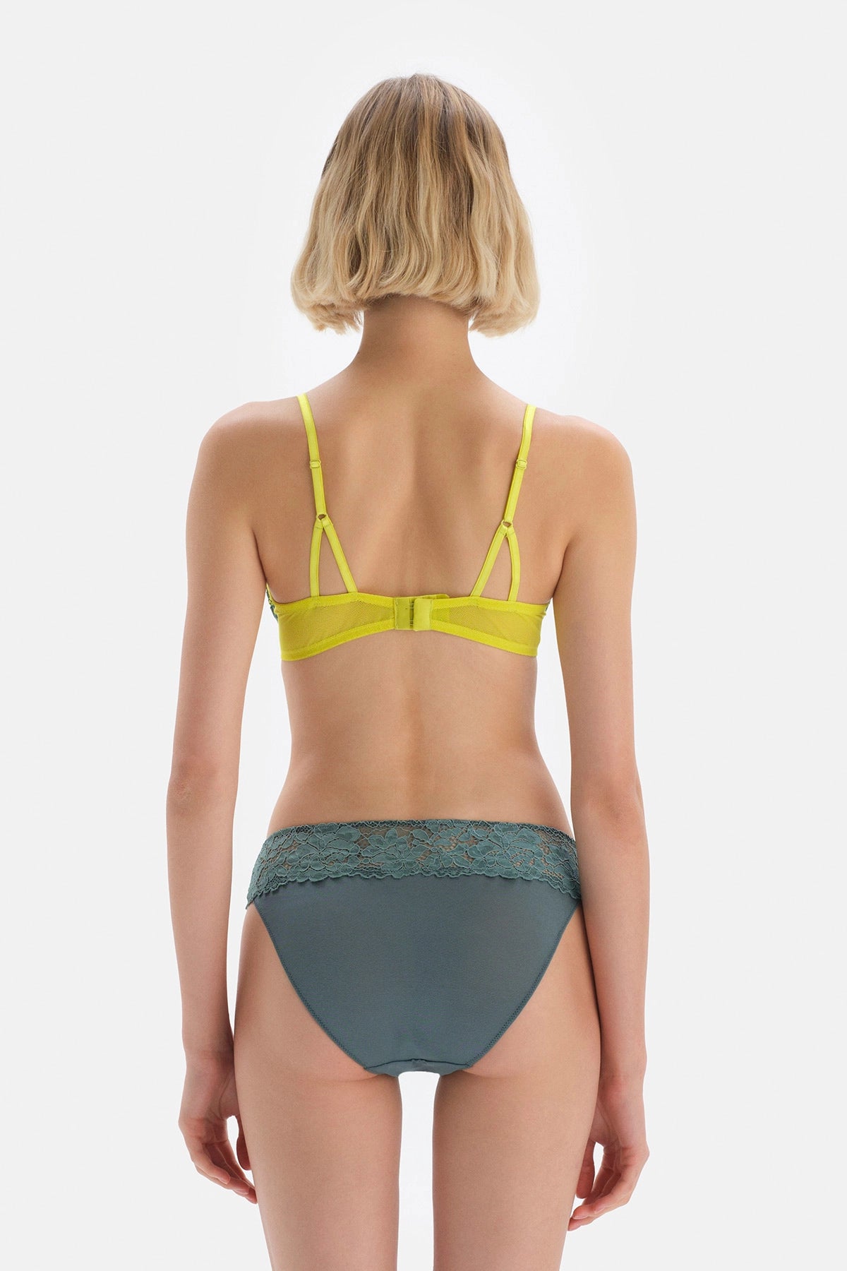 Yeşil Dolgusuz Kaplı Balenli File Detaylı Sütyen