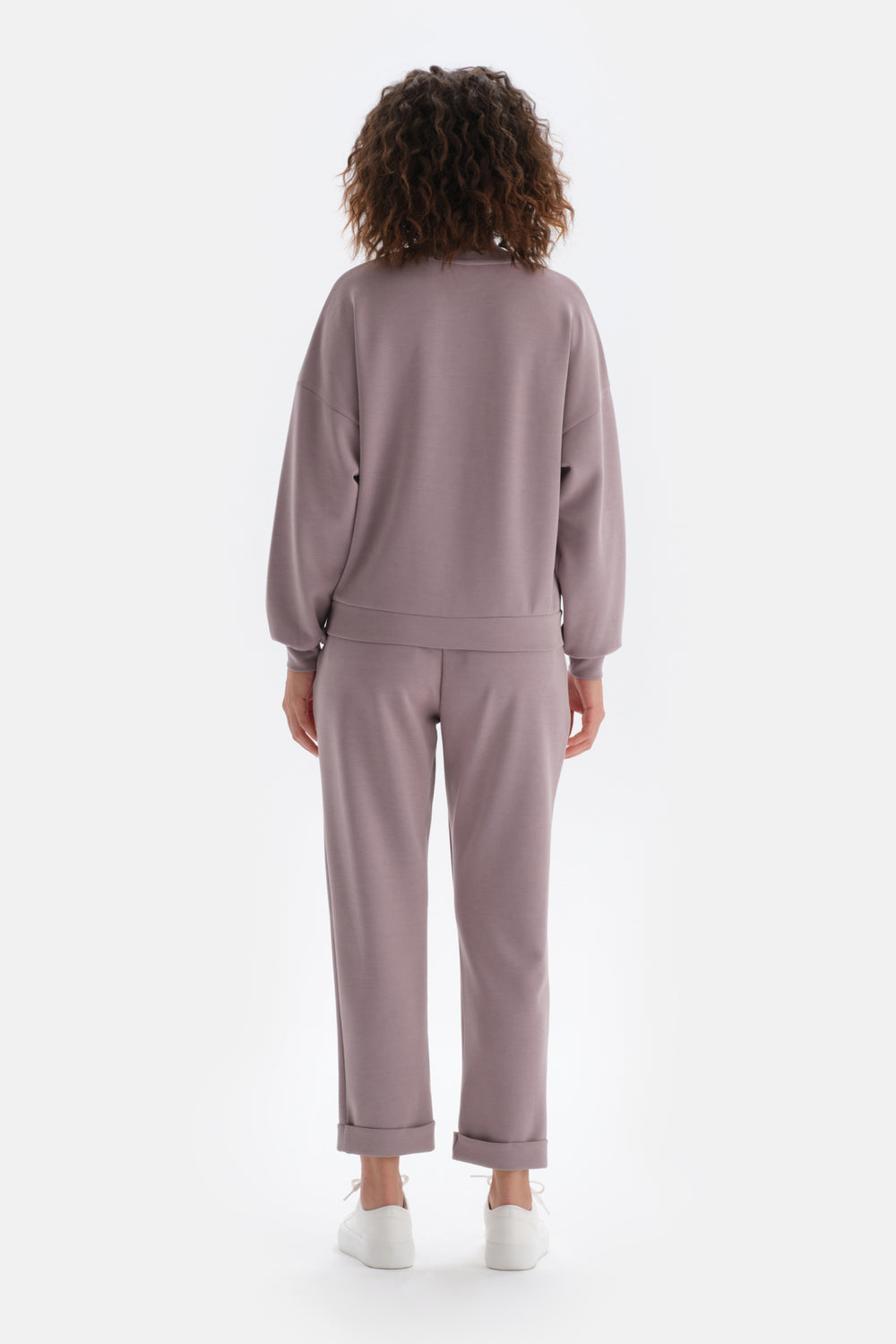Açık Lila Bisiklet Yaka Uzun Kollu Sweatshirt