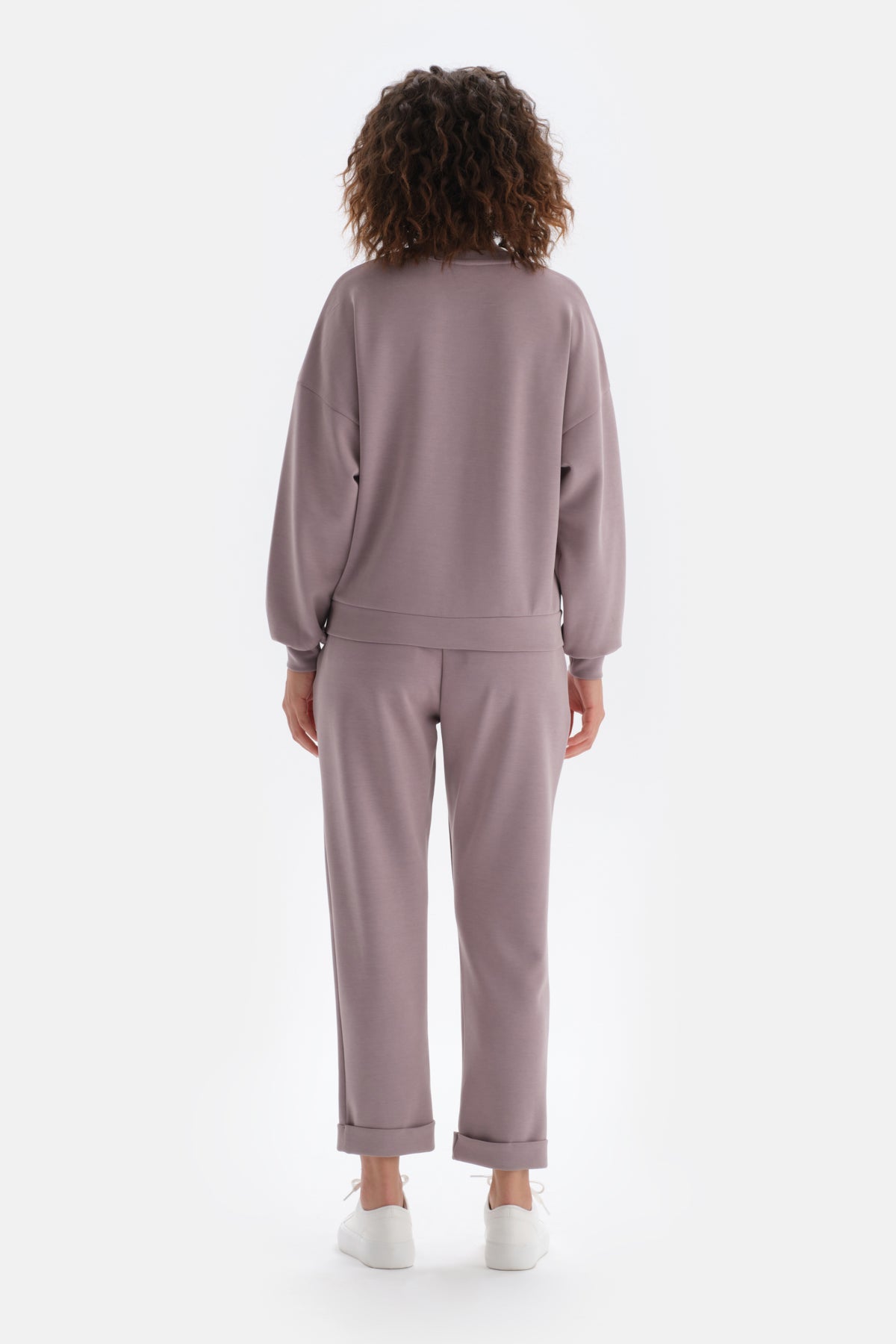 Açık Lila Bisiklet Yaka Uzun Kollu Sweatshirt