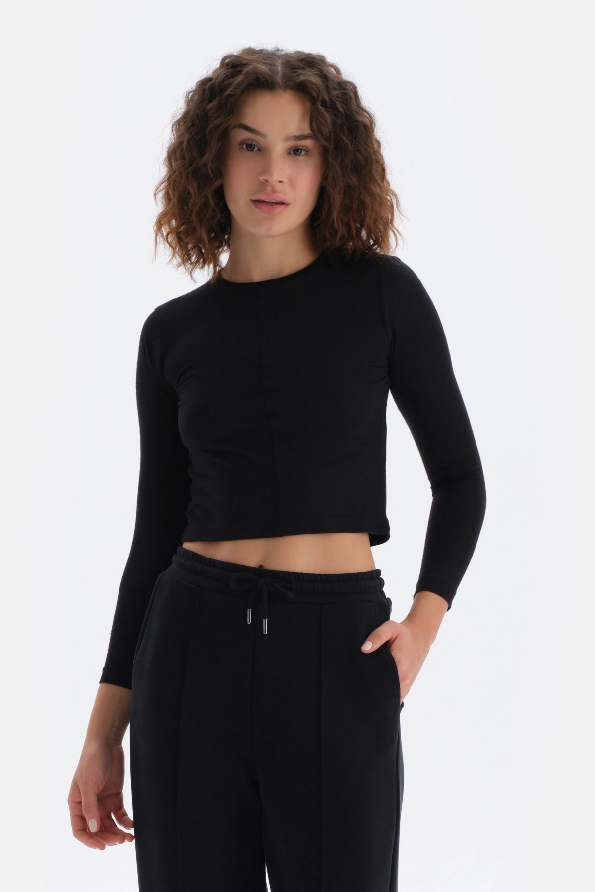 Siyah Uzun Kollu Basıc Tişört