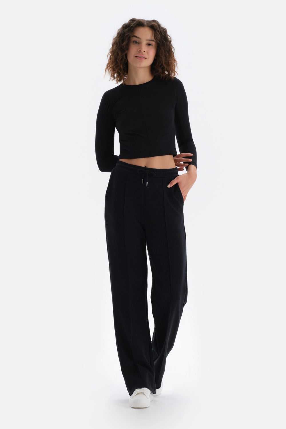 Siyah Uzun Kollu Basıc Tişört