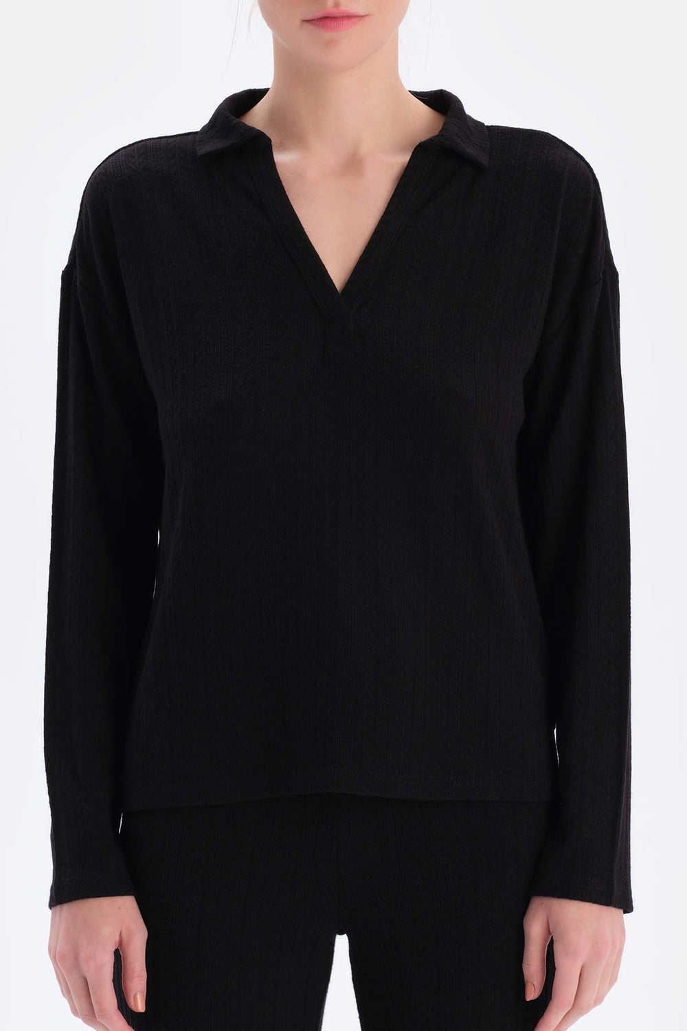 Siyah Polo Yaka Yarım Patlı Sweatshirt