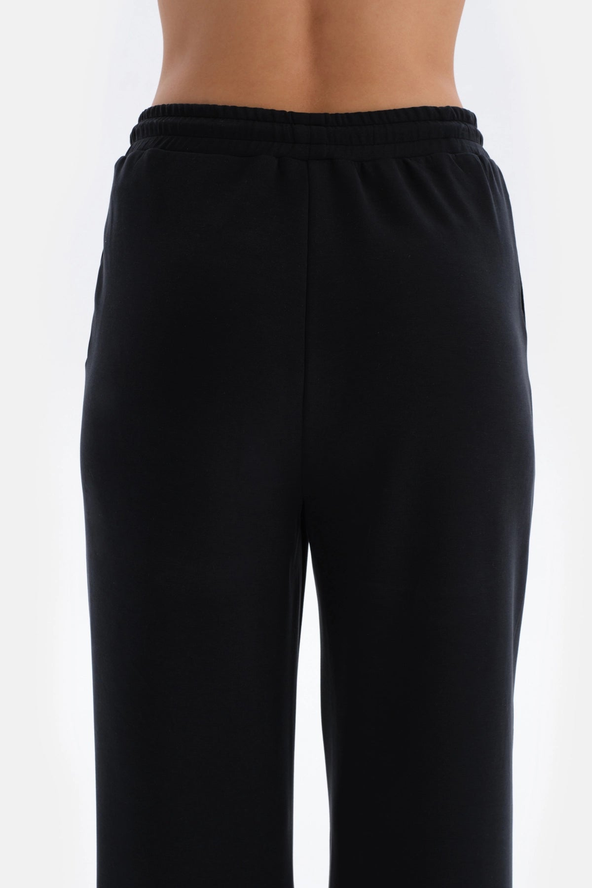 Siyah Bol Paça Modal Eşofman Altı