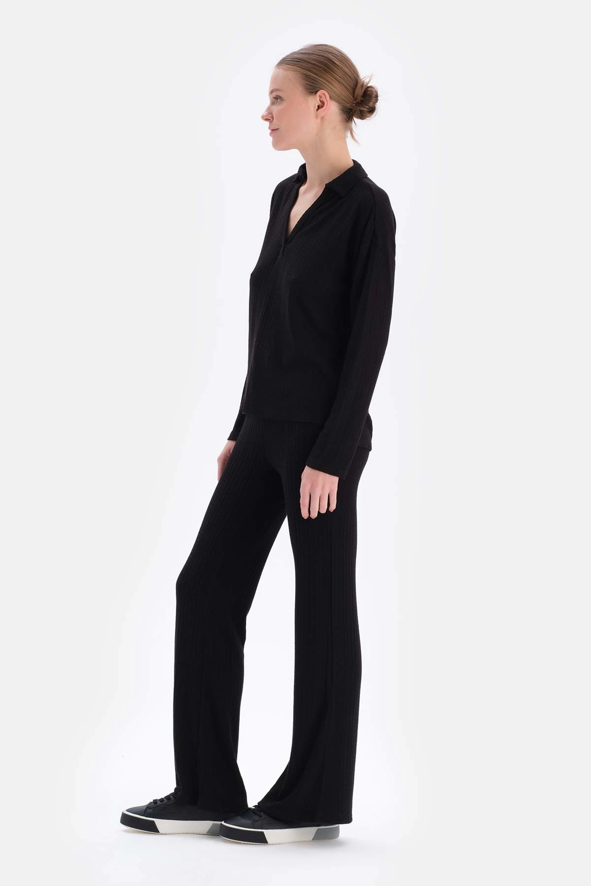 Siyah Bol Paça Eşofman Altı