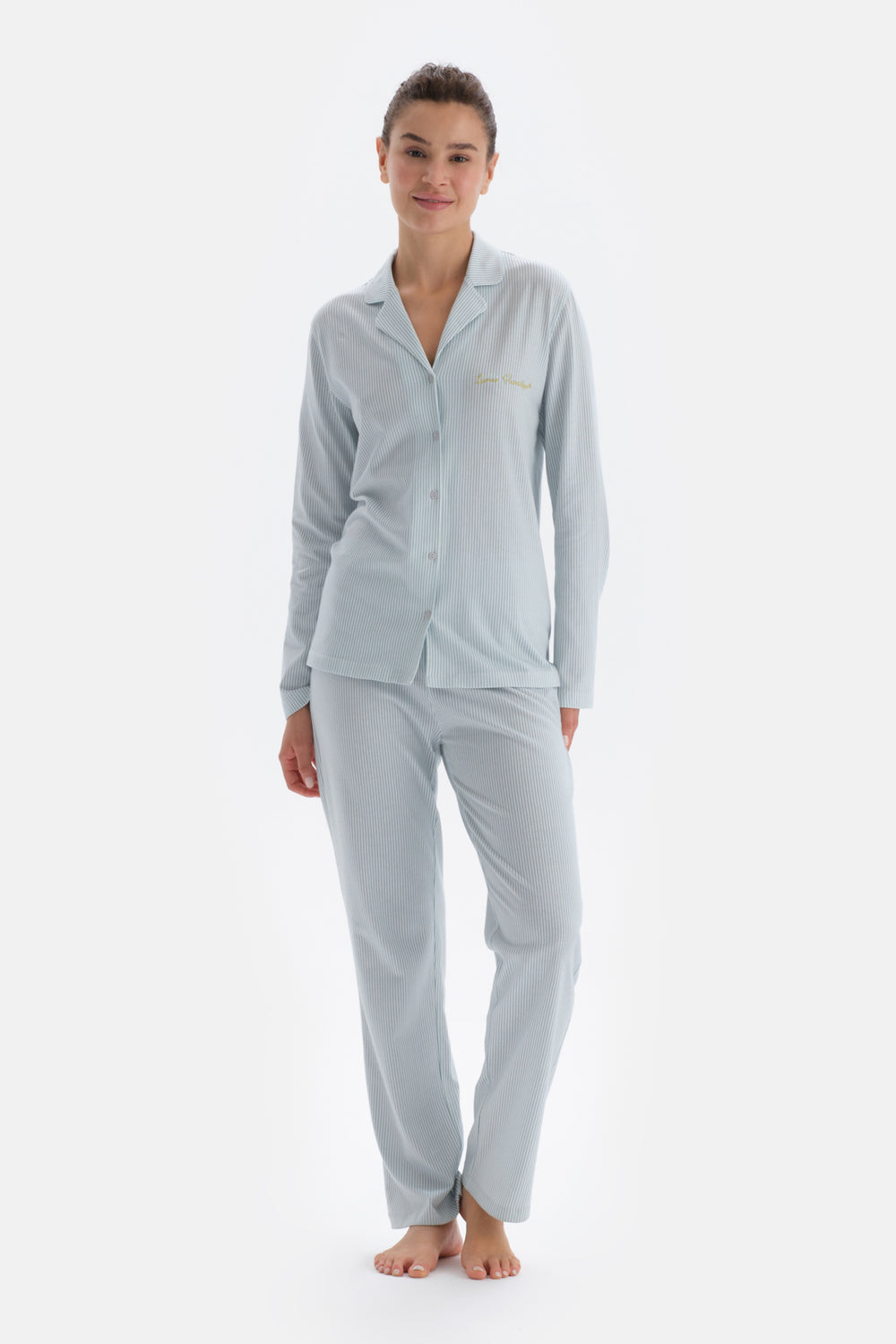 Açık Mavi Gömlek Yaka Nakış Detaylı Pijama Takımı