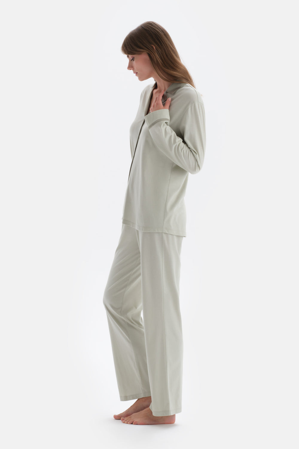 Açık Yeşil Saten Yaka Detaylı Örme Pijama Takımı