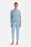 Açık Mavi Fransız Kadife Nakış Detaylı Pijama Takımı