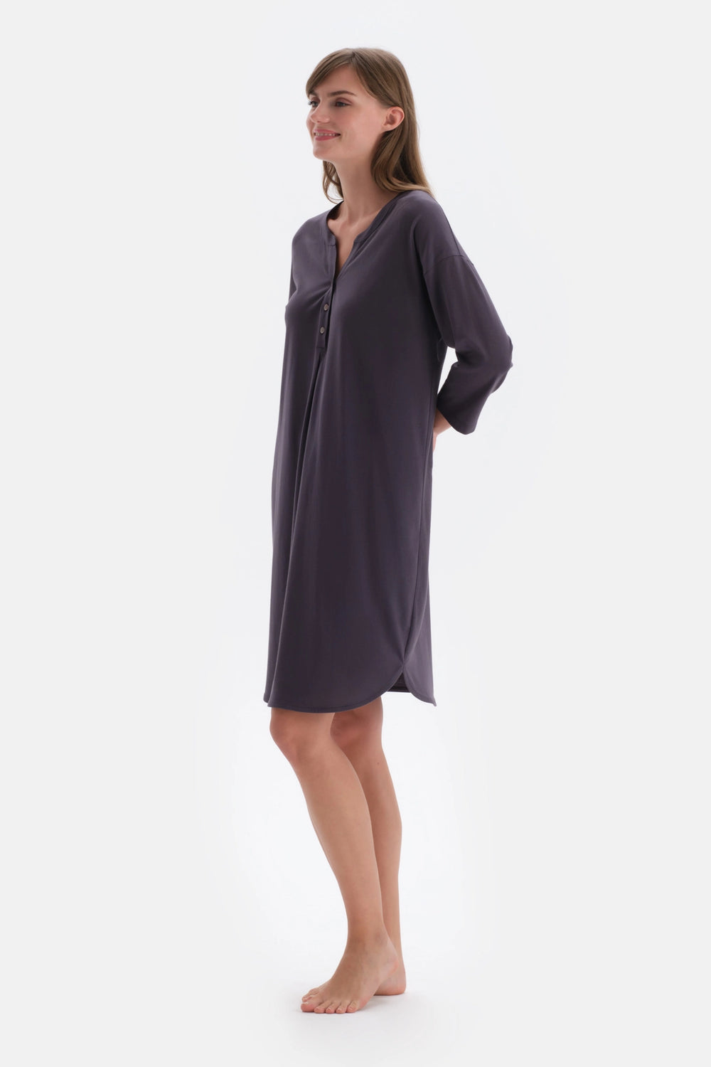 Antrasıt Yarım Patlı Uzun Kollu Gecelik