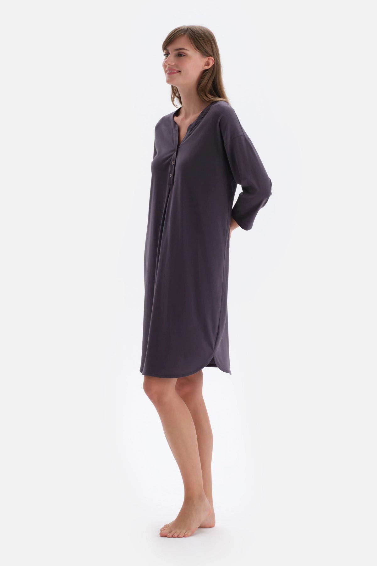 Antrasıt Yarım Patlı Uzun Kollu Gecelik