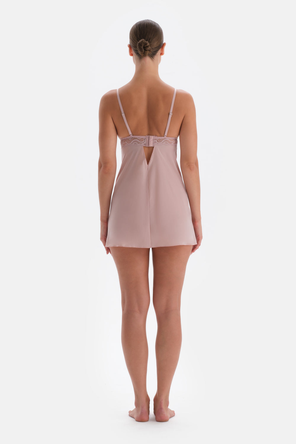 Soft Pembe Soft Dantel Detaylı Gecelik