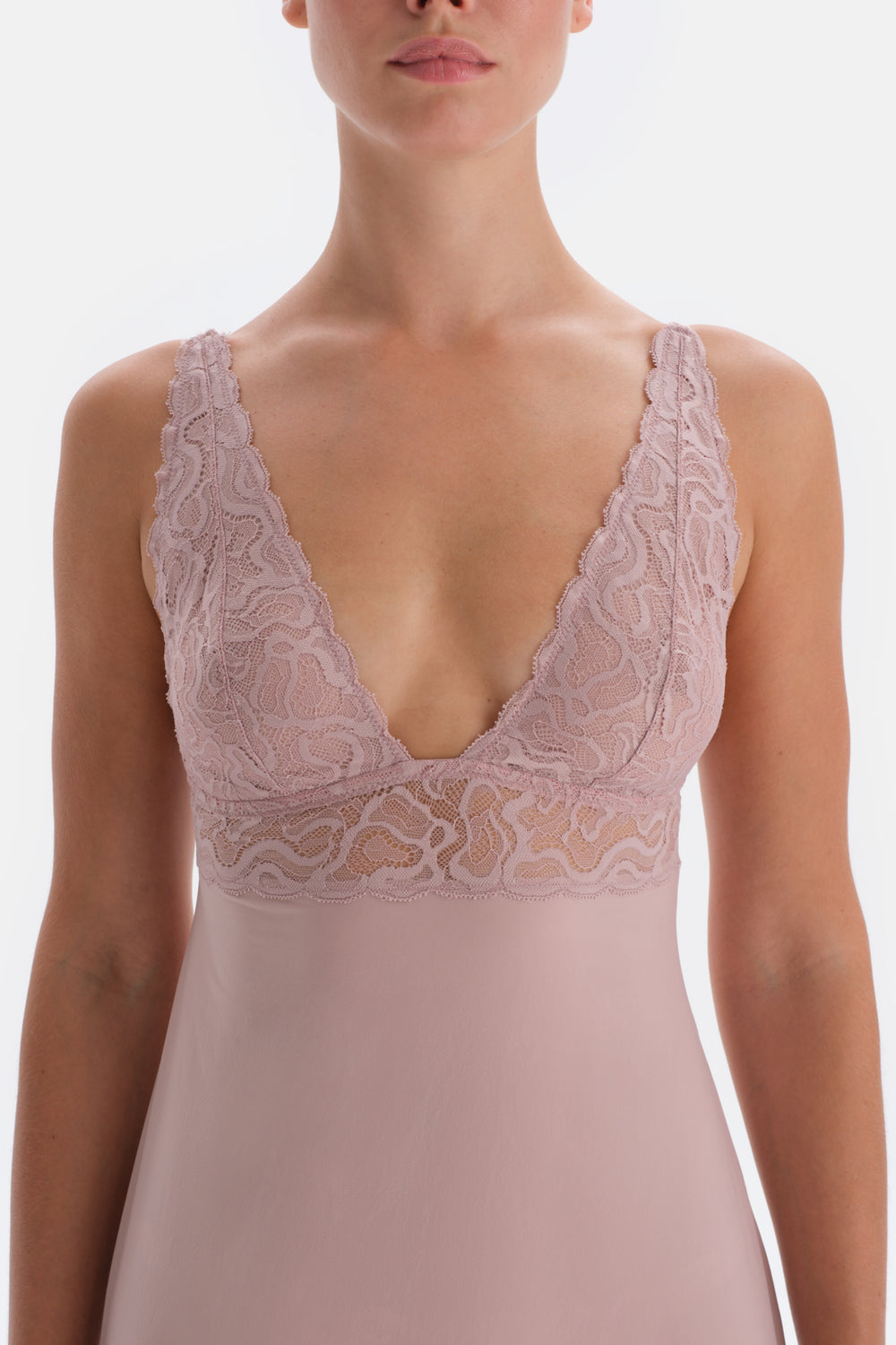 Soft Pembe Soft Dantel Detaylı Gecelik