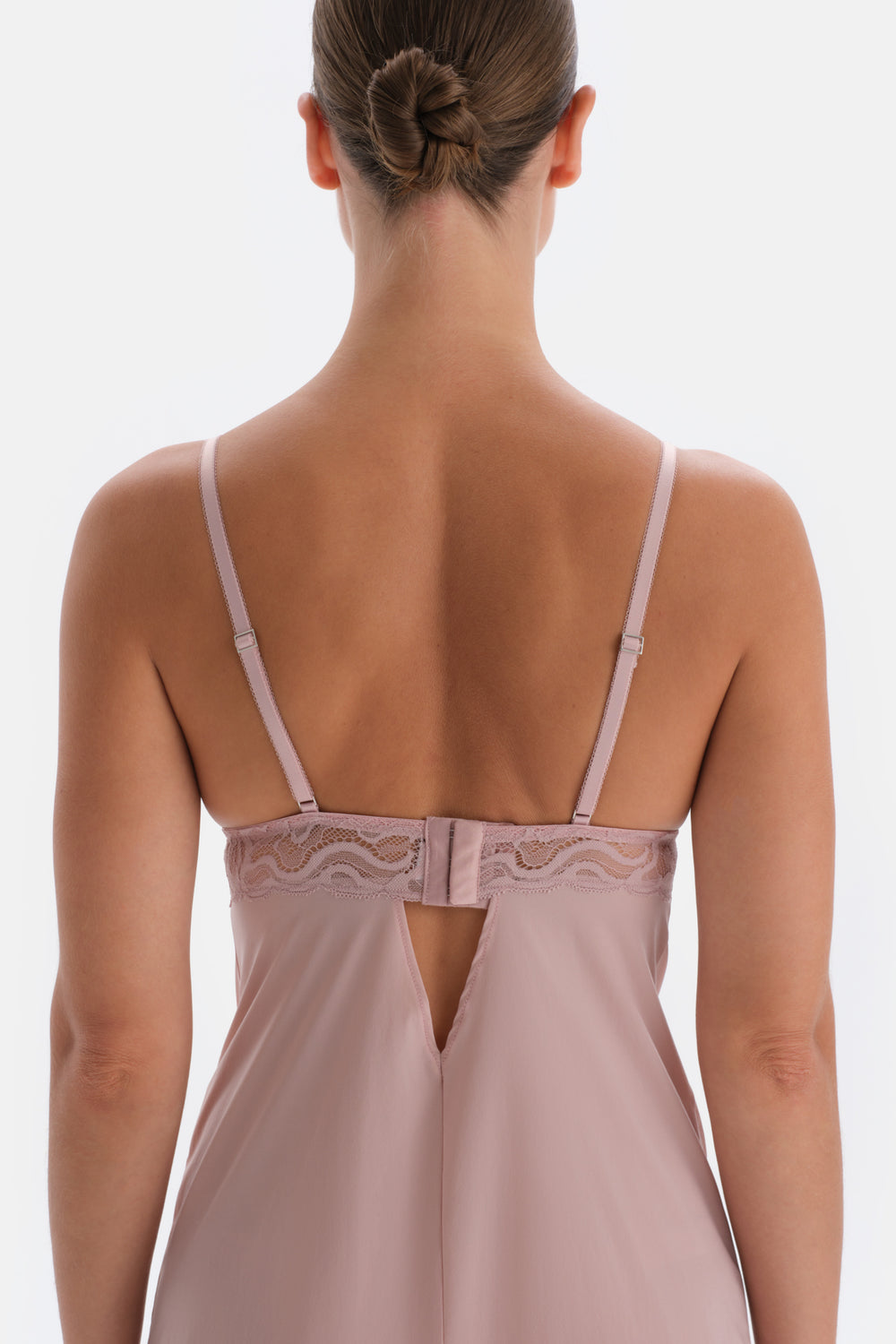 Soft Pembe Soft Dantel Detaylı Gecelik
