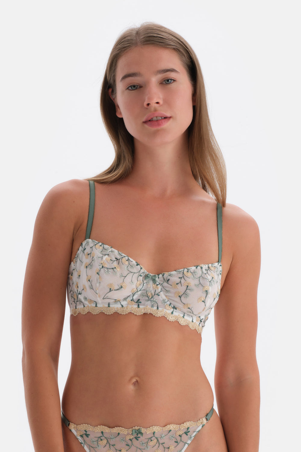 Ekru Çiçek Nakış Detaylı Dolgusuz Balenli Sütyen