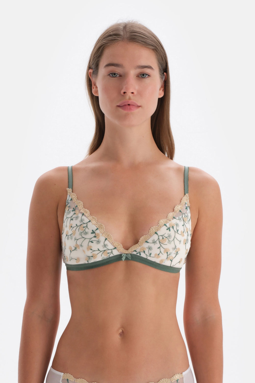 Ekru Çiçek Nakış Detaylı Dolgulu Bralet