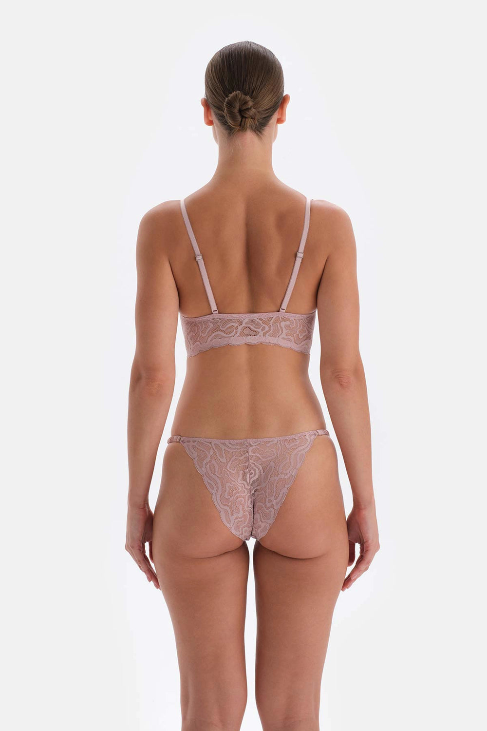 Soft Pembe Soft Kumaş Ve Dantel Detaylı Brazilian Külot