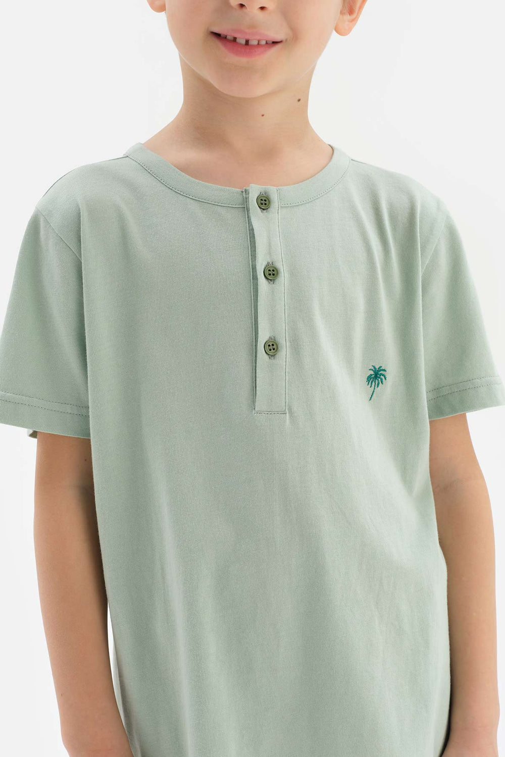 Mint Yarım Patlı Nakış Detaylı Tişört Şort Pijama Takımı