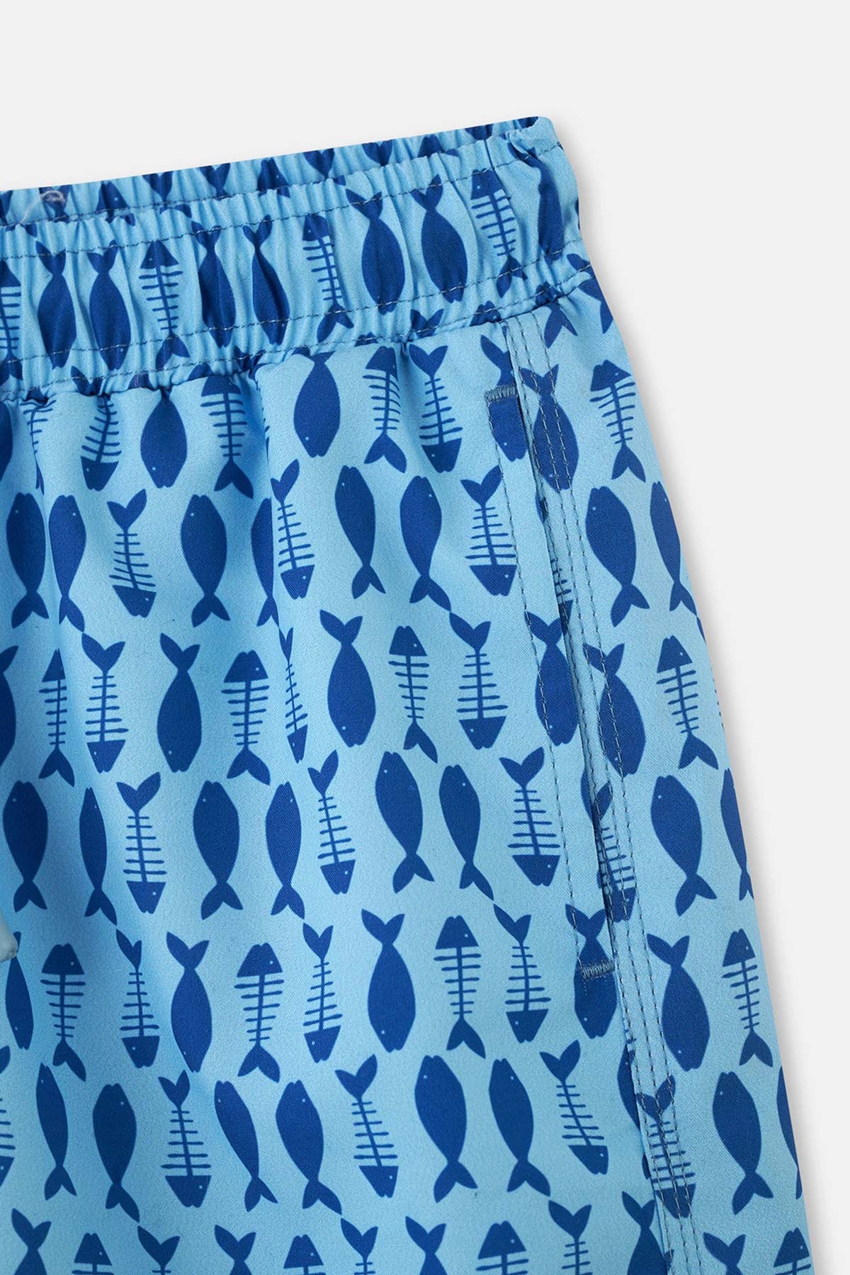 Turkuaz Erkek Çocuk Kılçık Balık Desenli Deniz Şortu