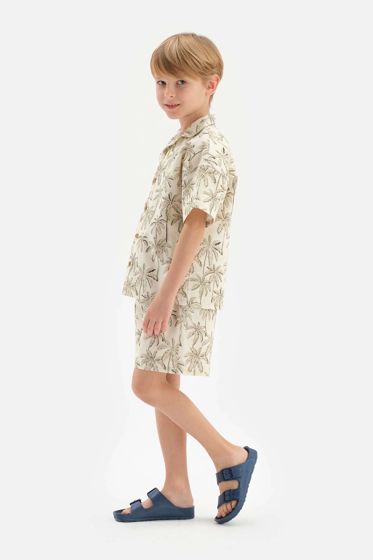 Bej Keten Palmiye Desenli Gömlek