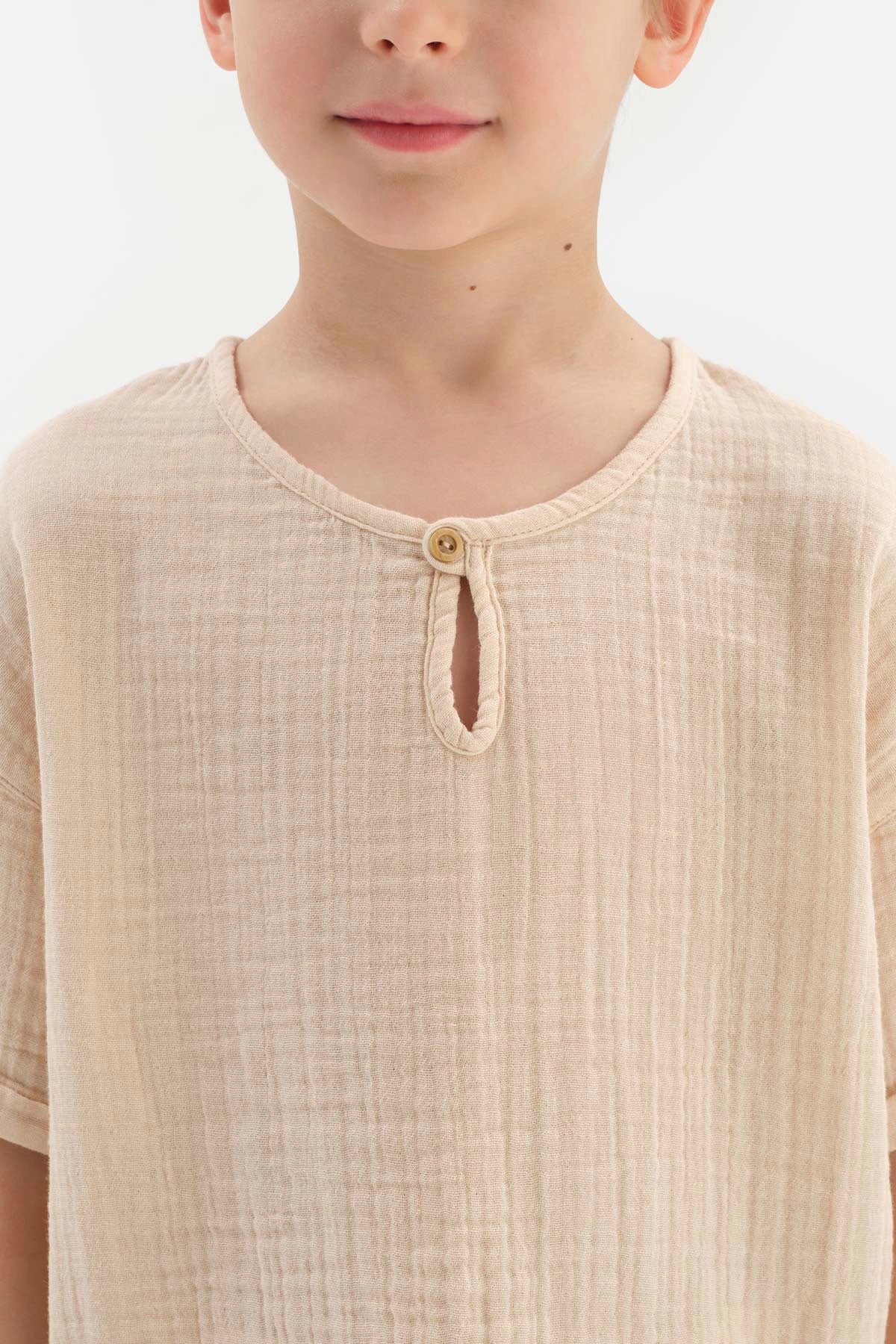 Bej Erkek Çocuk Müslin Tişört