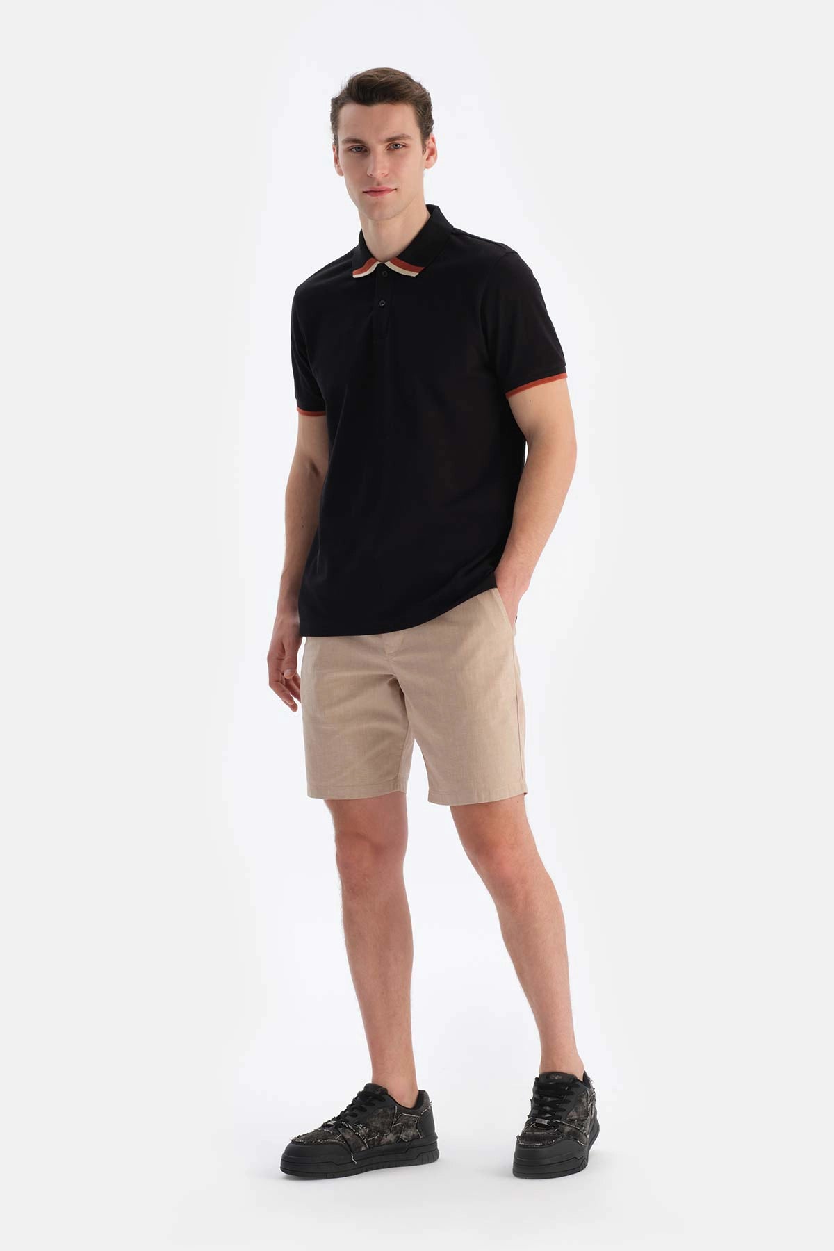 Siyah Polo Yaka Pike Tişört