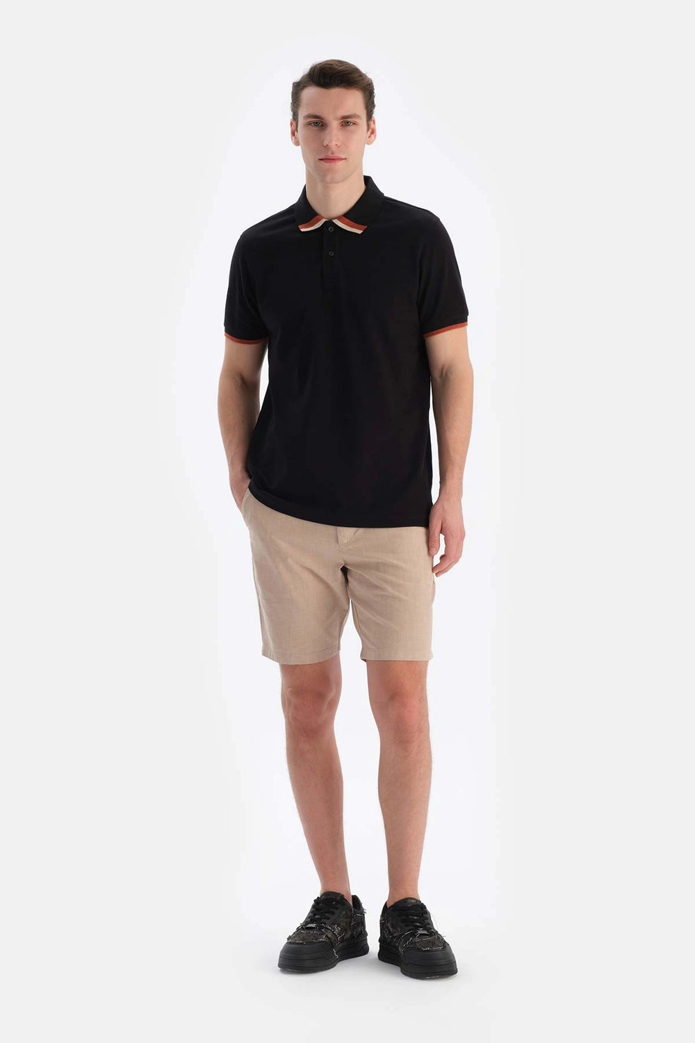 Siyah Polo Yaka Pike Tişört