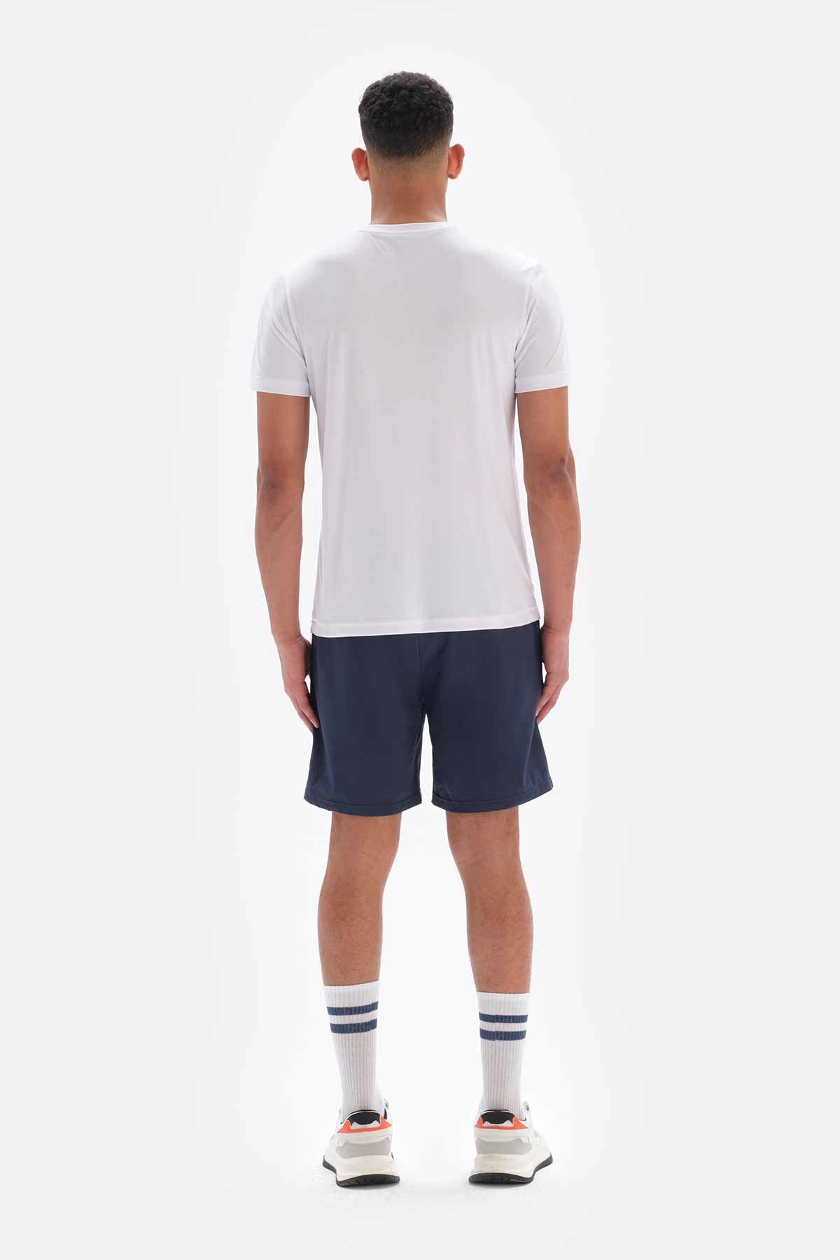 Beyaz Dagi Active is Topu Baskılı T-Shirt