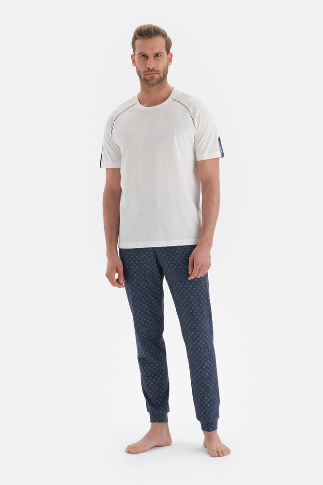 Beyaz Kısa Kollu Metraj Baskılı Pijama Takım