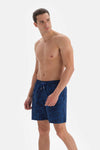 Lacivert Deniz Dalga Desenli Orta Deniz Şortu