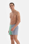 Yeşil - Mavi Çizgili Kemerli Deniz Şortu