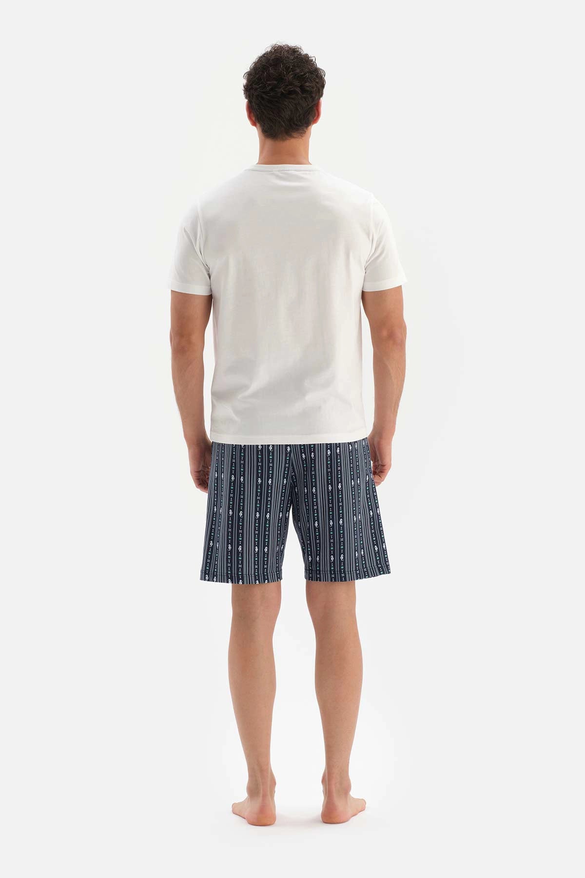 Beyaz Yarım Patlı Kısa Kollu Örme Pijama Takımı