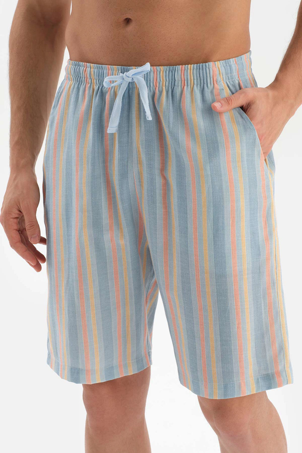 Beyaz Gömlek Yaka Çizgili Dokuma Pijama Takımı