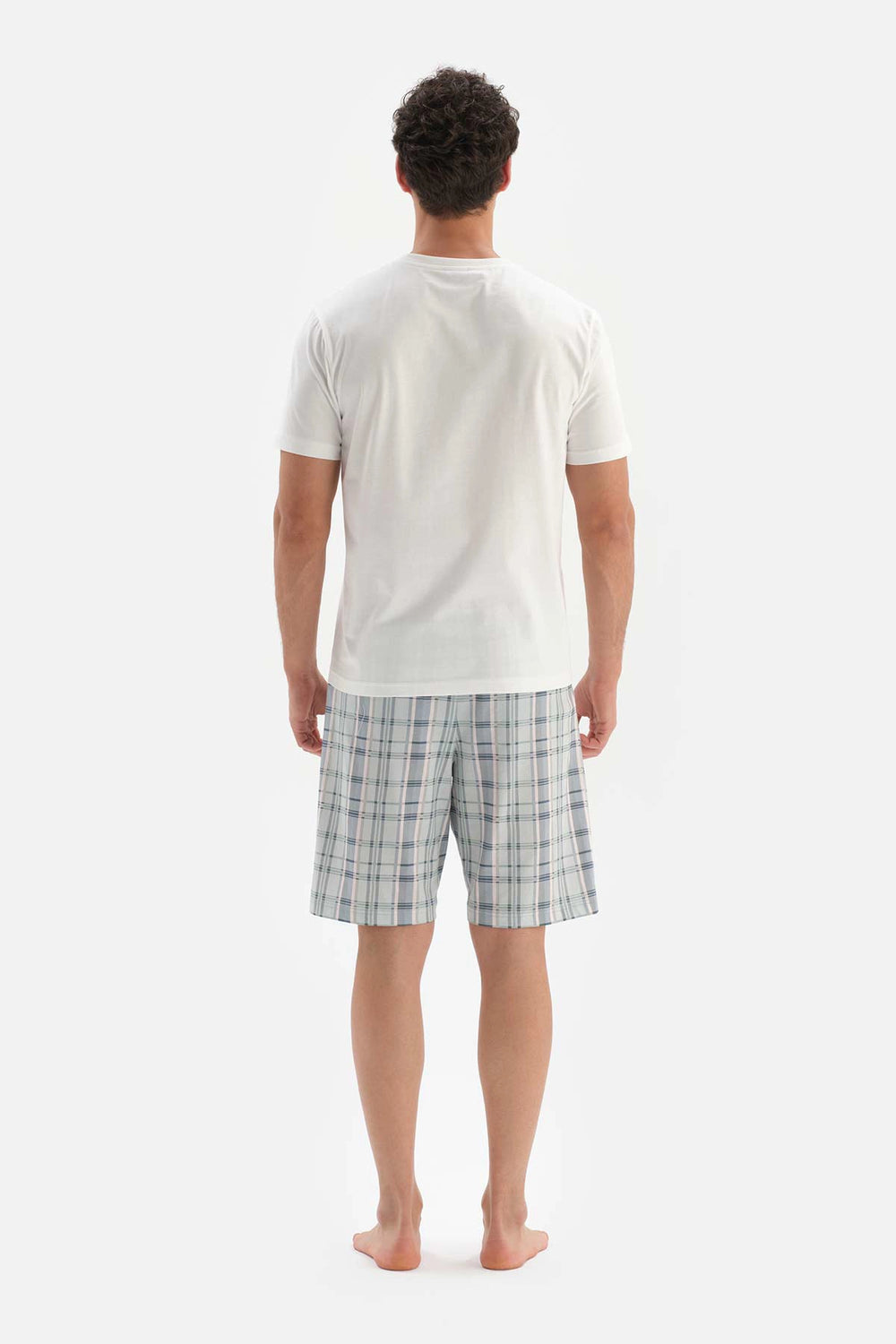 Ekru Bis Yaka Baskılı Üst Ekoseli Alt Şort Pijama Takımı