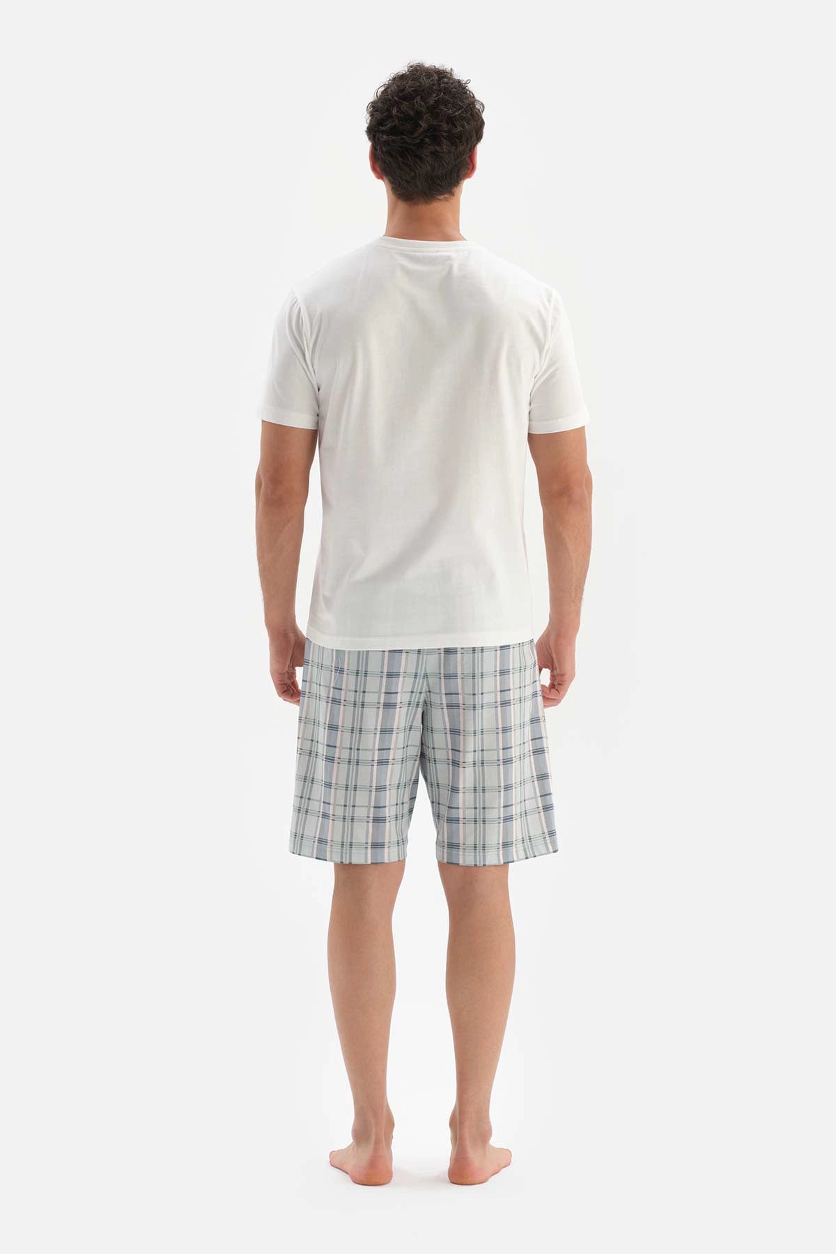 Ekru Bis Yaka Baskılı Üst Ekoseli Alt Şort Pijama Takımı