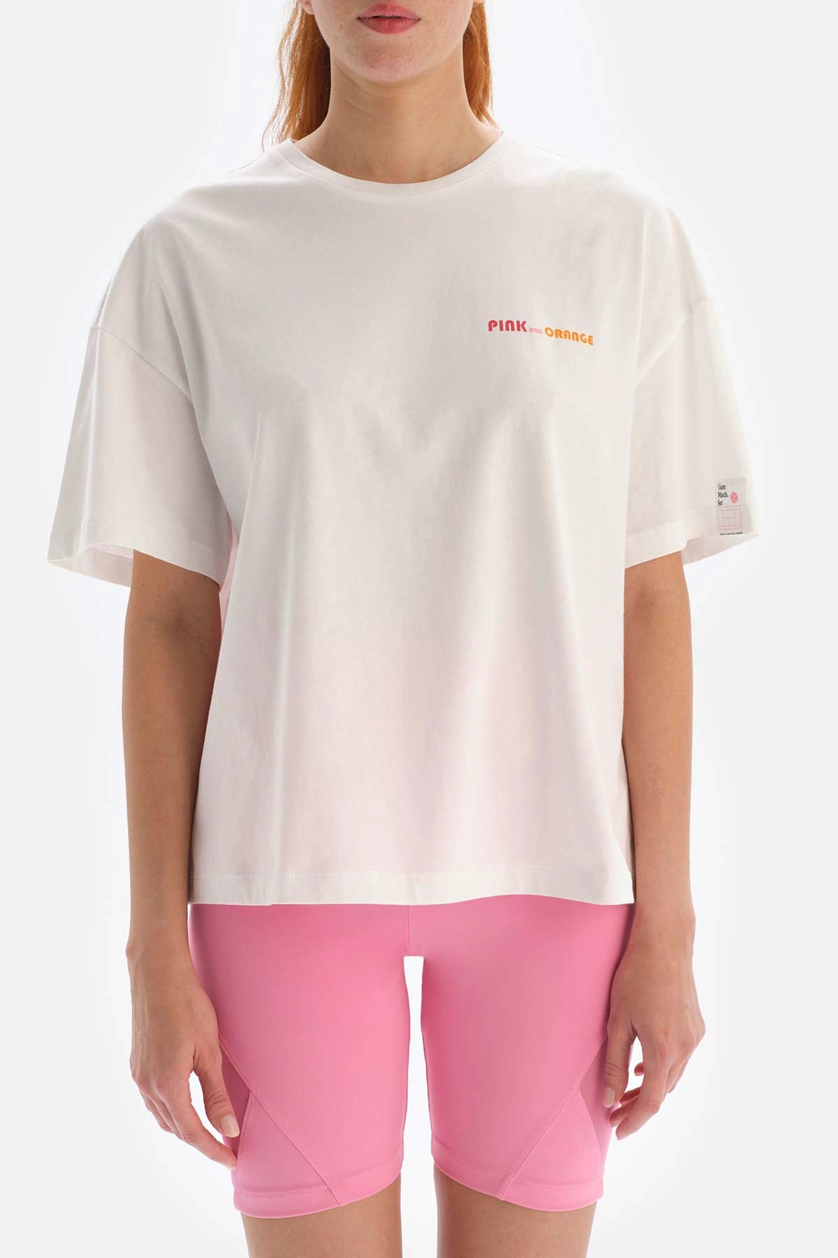 Beyaz-Pembe Dagi Active - Kadın Kort Baskılı Tişört