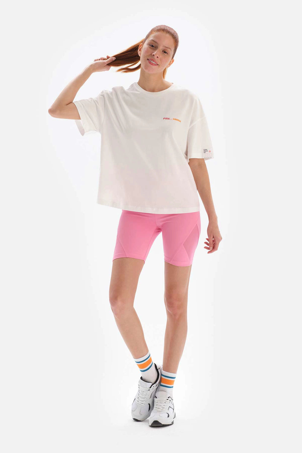 Beyaz-Pembe Dagi Active - Kadın Kort Baskılı Tişört