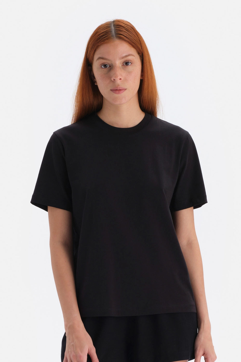 Siyah Bisiklet Yaka Kısa Kol Interlok Pamuklu T-Shirt