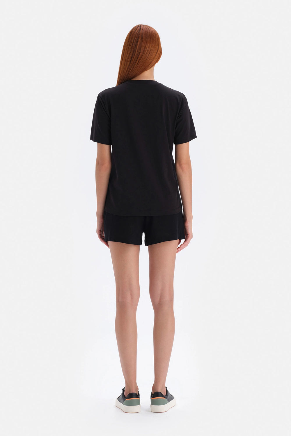 Siyah Bisiklet Yaka Kısa Kol Interlok Pamuklu T-Shirt